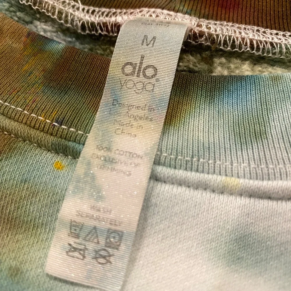 💫 Alo Yoga REMXD CUSTOM - Extreme Cropped Sweatshirt - M 💫 - Picture 4 of 4